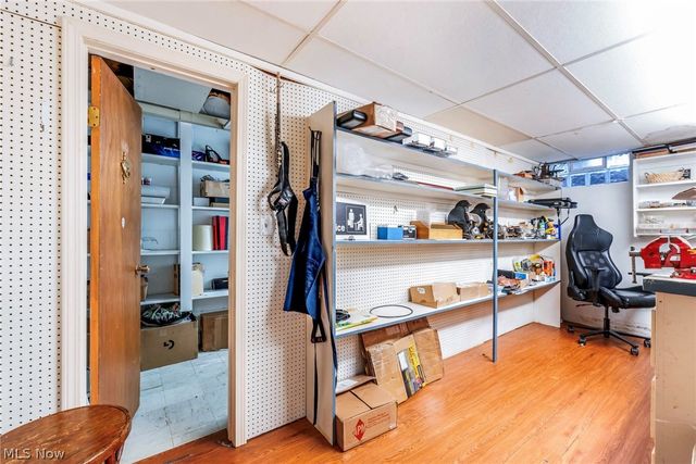 31 Lake Shore Drive, Youngstown, OH 44511