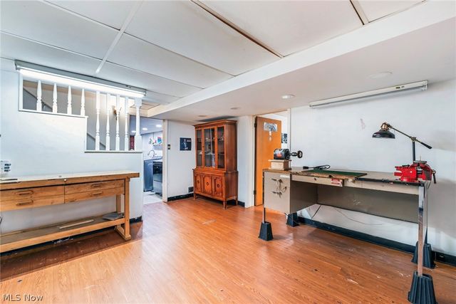 31 Lake Shore Drive, Youngstown, OH 44511