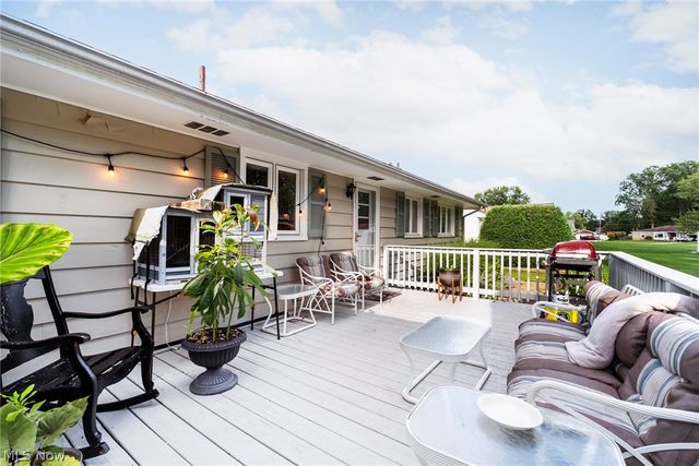 31 Lake Shore Drive, Youngstown, OH 44511