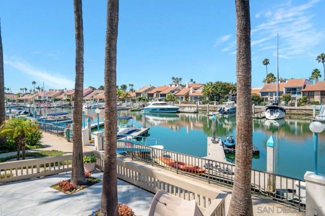 82 kingston ct, Coronado, CA 92118