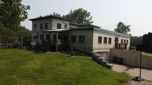 10792 N 600 E, Demotte, IN 46310