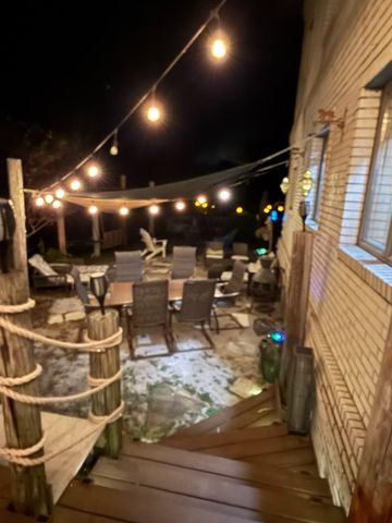 10792 N 600 E, Demotte, IN 46310