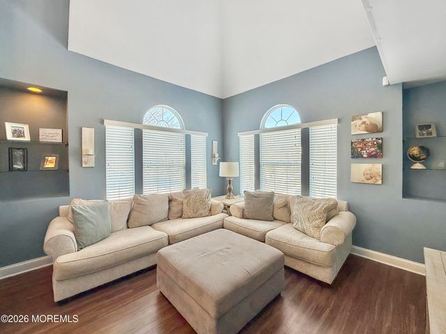 4407 Galloping Hill Lane, Toms River, NJ 08755