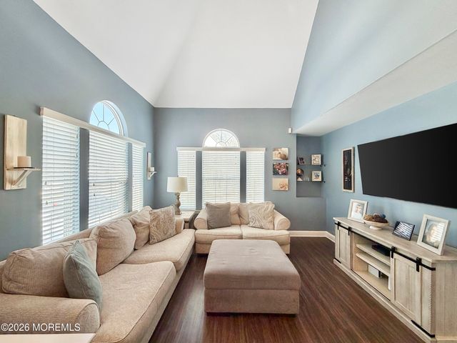 4407 Galloping Hill Lane, Toms River, NJ 08755