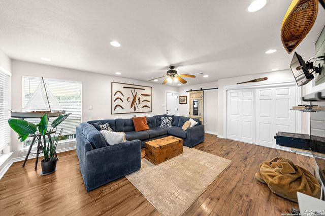 27150 Karsch Rd, Boerne, TX 78006