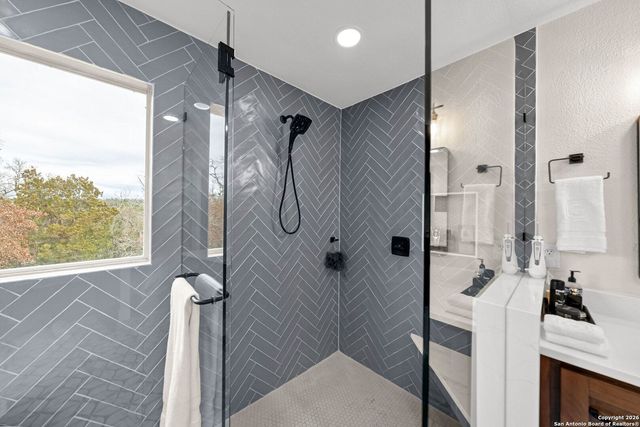 27150 Karsch Rd, Boerne, TX 78006