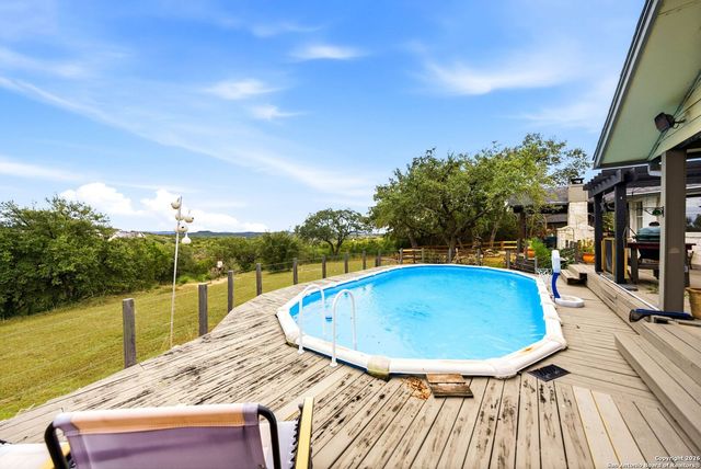 27150 Karsch Rd, Boerne, TX 78006