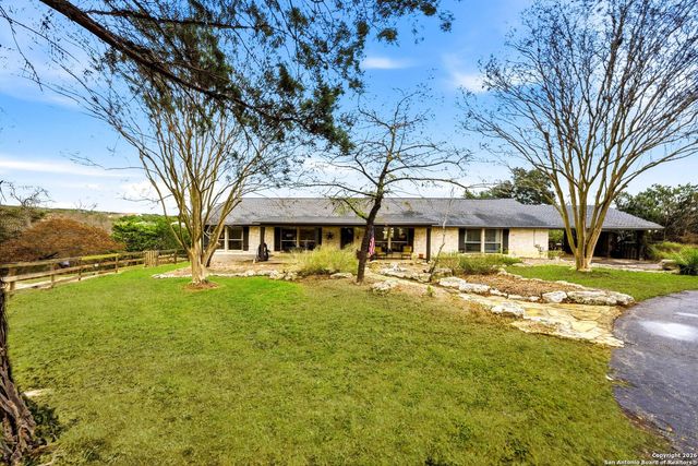 27150 Karsch Rd, Boerne, TX 78006