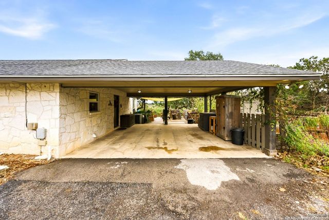 27150 Karsch Rd, Boerne, TX 78006