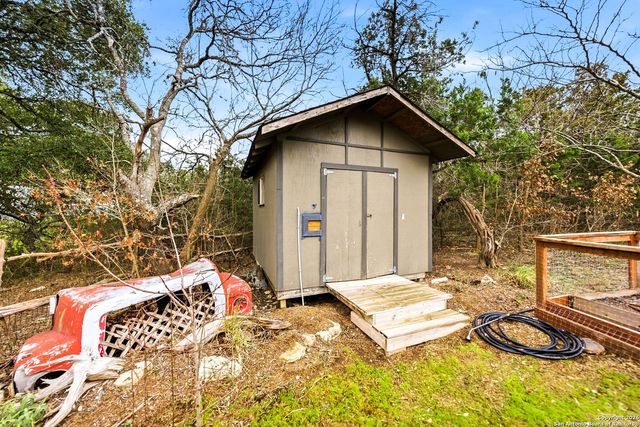 27150 Karsch Rd, Boerne, TX 78006