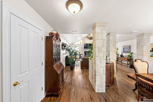 27150 Karsch Rd, Boerne, TX 78006