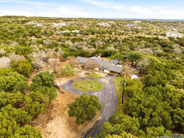 27150 Karsch Rd, Boerne, TX 78006