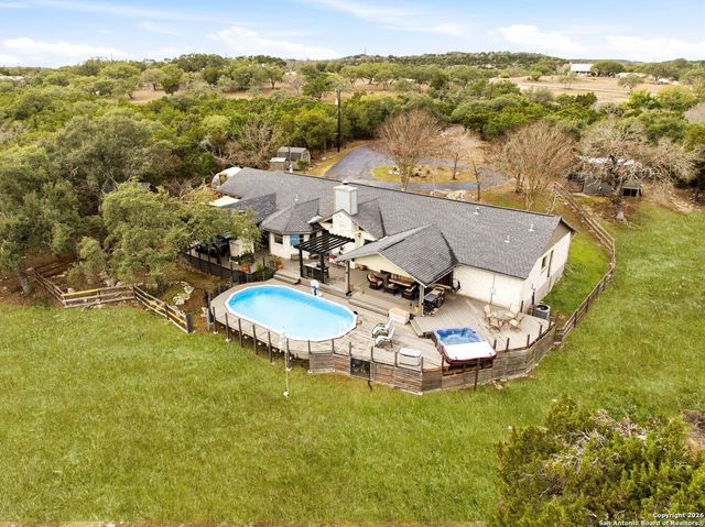 27150 Karsch Rd, Boerne, TX 78006