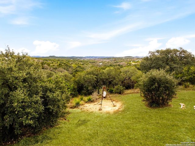 27150 Karsch Rd, Boerne, TX 78006