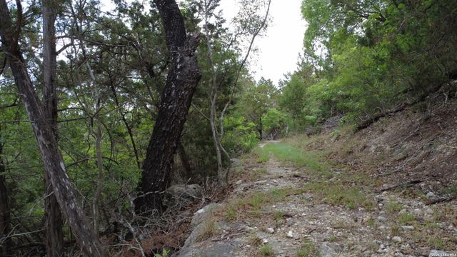 27150 Karsch Rd, Boerne, TX 78006