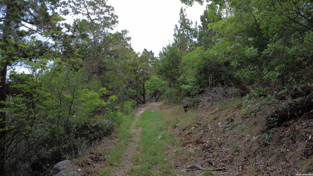 27150 Karsch Rd, Boerne, TX 78006