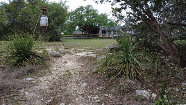 27150 Karsch Rd, Boerne, TX 78006