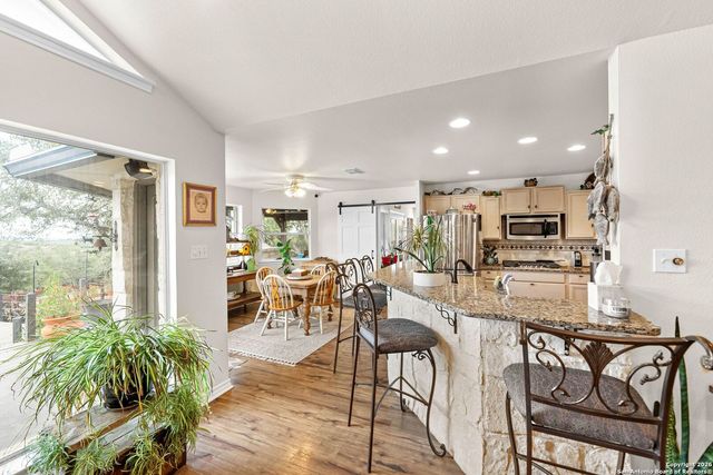 27150 Karsch Rd, Boerne, TX 78006