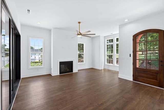 142 Silver Hill Street, Spartanburg, SC 29302