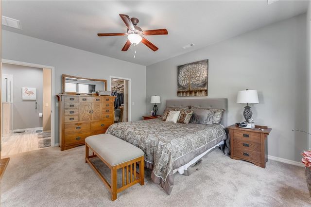 48 Highland Parkway, Bella Vista, AR 72715