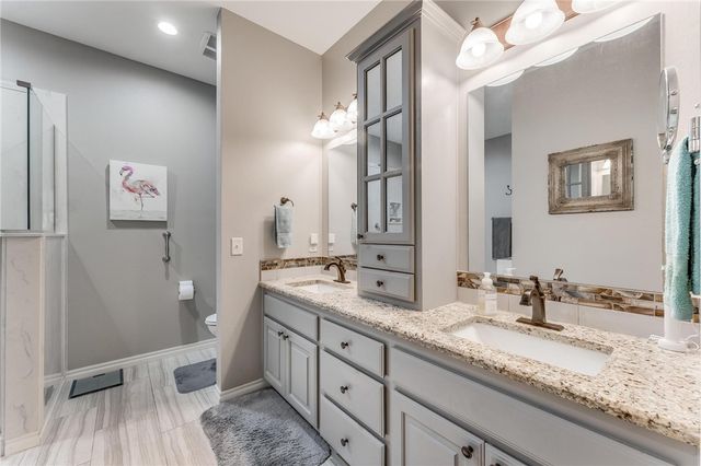 48 Highland Parkway, Bella Vista, AR 72715