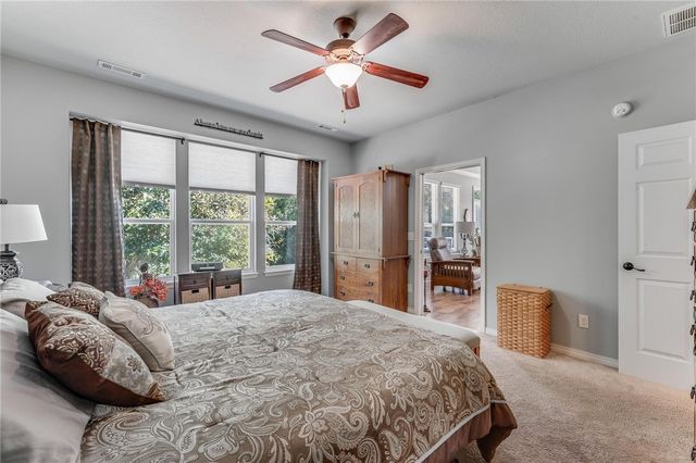 48 Highland Parkway, Bella Vista, AR 72715