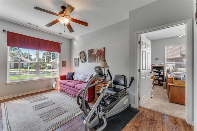 48 Highland Parkway, Bella Vista, AR 72715