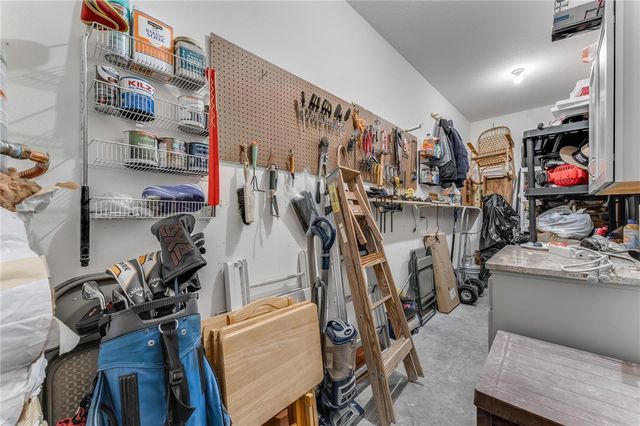 48 Highland Parkway, Bella Vista, AR 72715