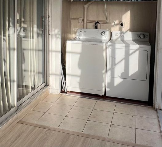 322 Seville N, Delray Beach, FL 33446