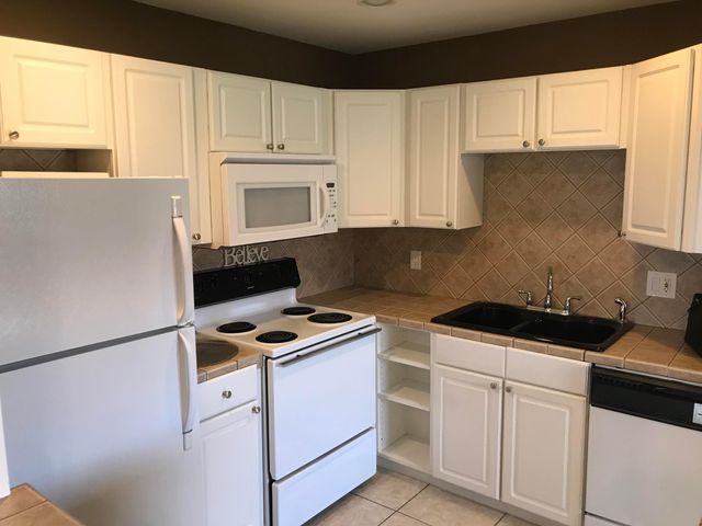 322 Seville N, Delray Beach, FL 33446