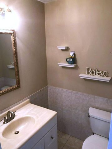 322 Seville N, Delray Beach, FL 33446