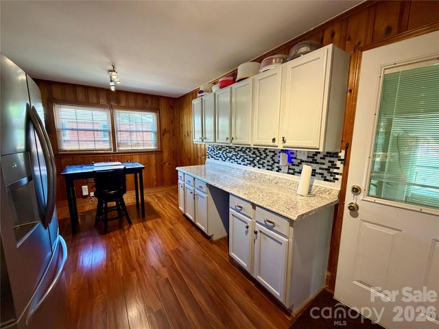 4516 Brooktree Drive, Charlotte, NC 28208