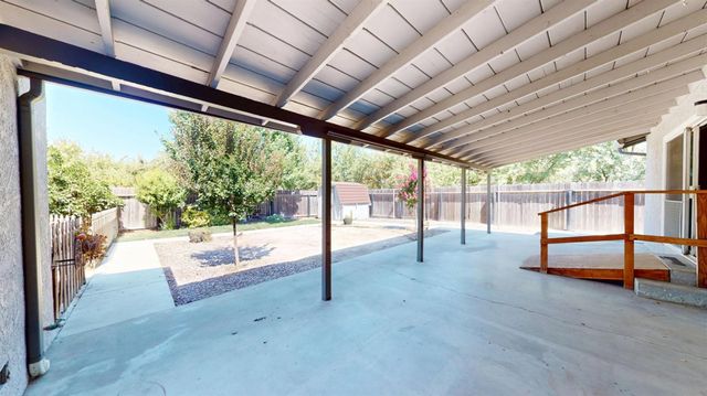 5215 Prairie Flower Rd, Ceres, CA 95307