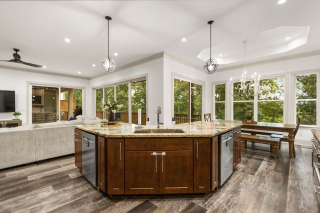 336 Bjs Lndg, Estill Springs, TN 37330