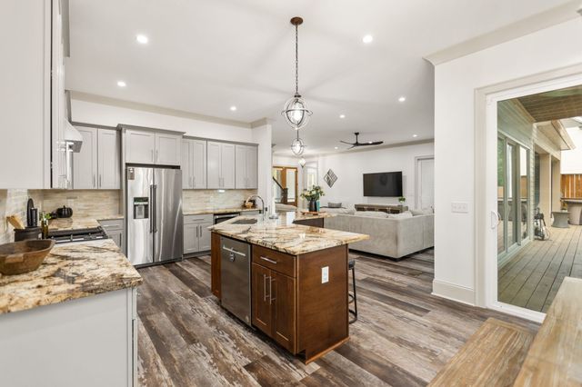 336 Bjs Lndg, Estill Springs, TN 37330