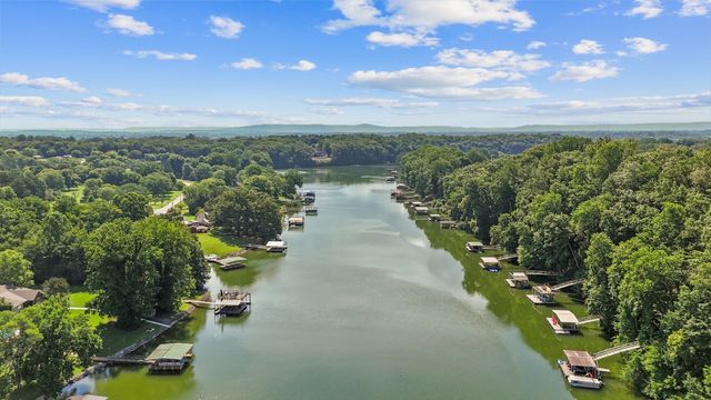 336 Bjs Lndg, Estill Springs, TN 37330