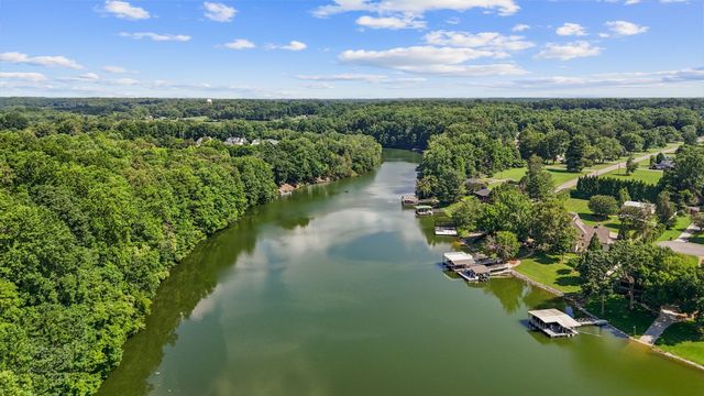 336 Bjs Lndg, Estill Springs, TN 37330