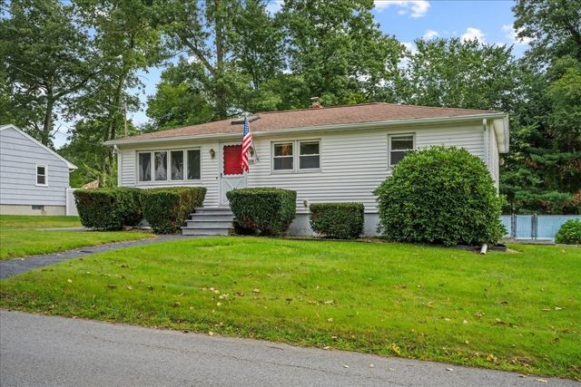 320 Mason Rd Ext, Dudley, MA 01571