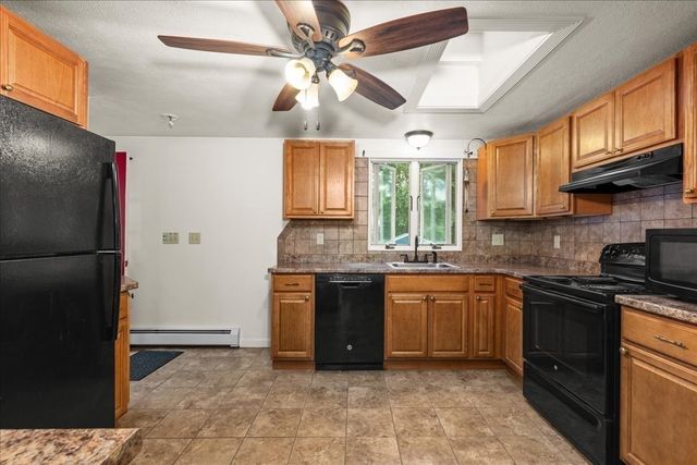 320 Mason Rd Ext, Dudley, MA 01571