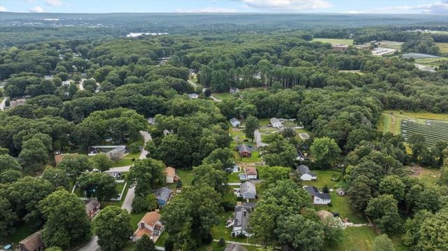 320 Mason Rd Ext, Dudley, MA 01571