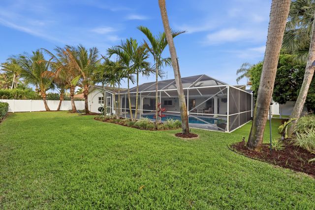 7 River Drive, Tequesta, FL 33469