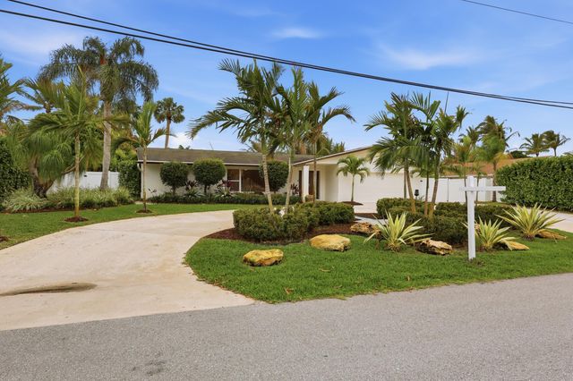 7 River Drive, Tequesta, FL 33469