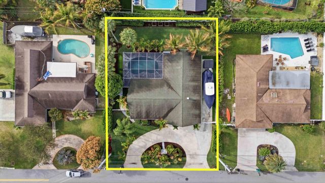 7 River Drive, Tequesta, FL 33469