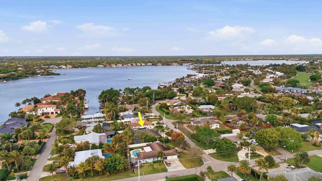 7 River Drive, Tequesta, FL 33469