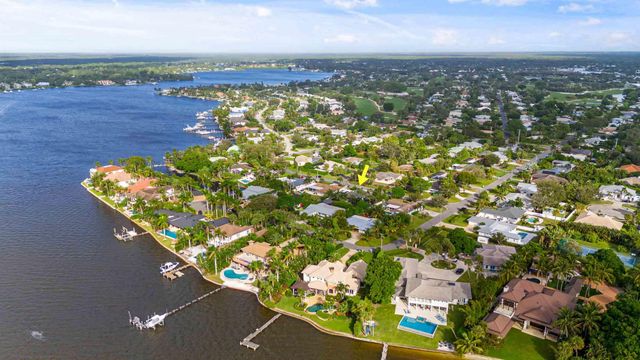 7 River Drive, Tequesta, FL 33469