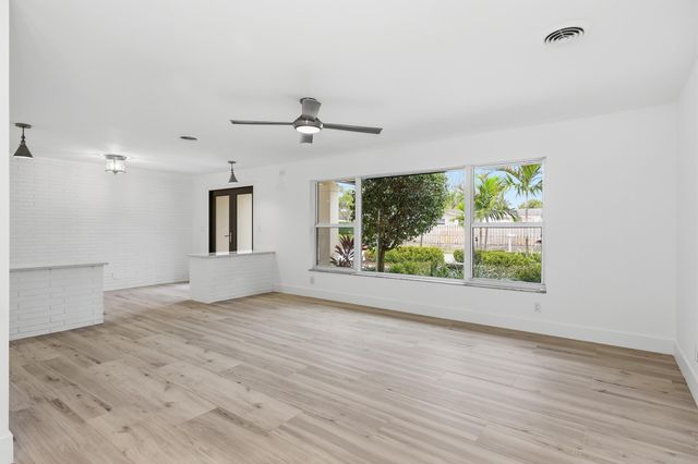 7 River Drive, Tequesta, FL 33469