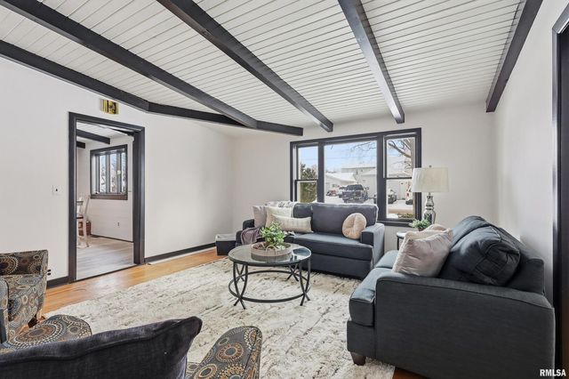 503 W PALACE, Geneseo, IL 61254