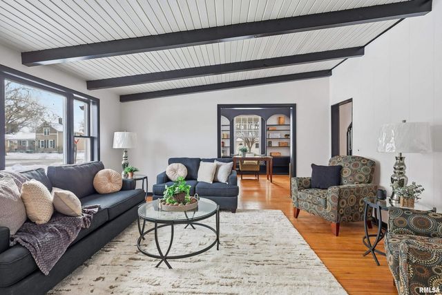 503 W PALACE, Geneseo, IL 61254