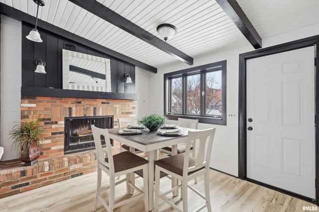 503 W PALACE, Geneseo, IL 61254