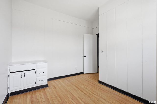 503 W PALACE, Geneseo, IL 61254